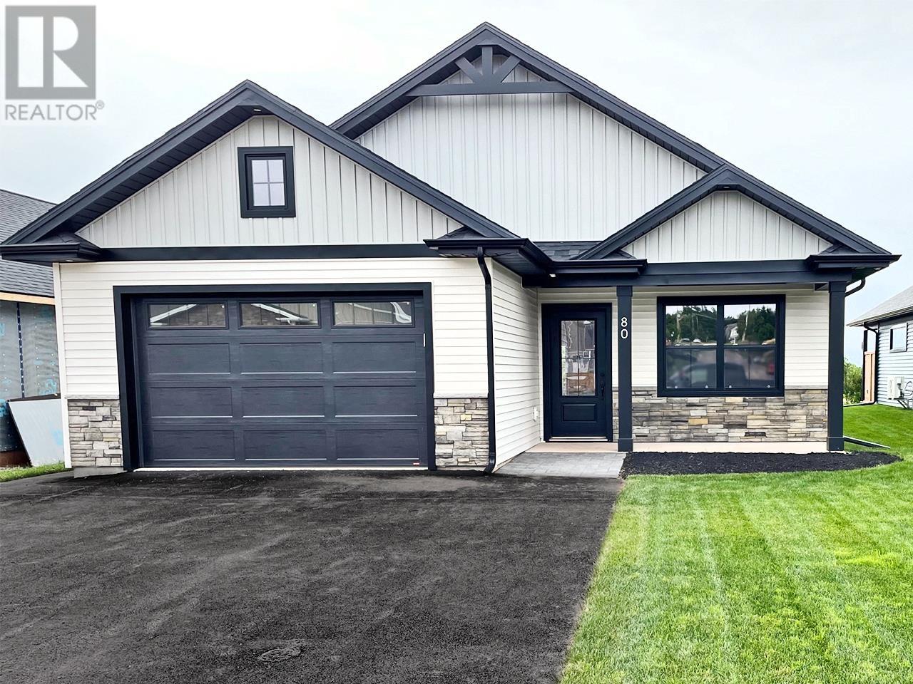 80 Holmes Ln, Charlottetown, PE C1C 0V4