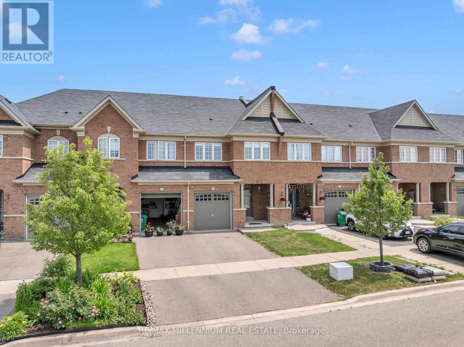 70 Sussexvale Dr, Brampton Sandringham-wellington, ON L6R 3R4