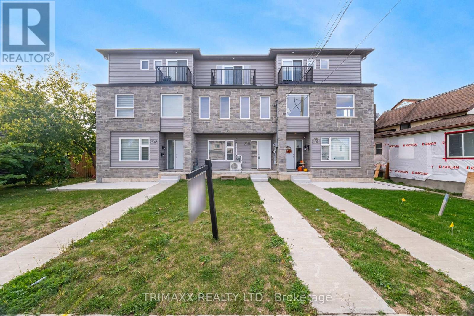 25 Oakdale Ave #b, St. Catharines, ON L2P 2B8