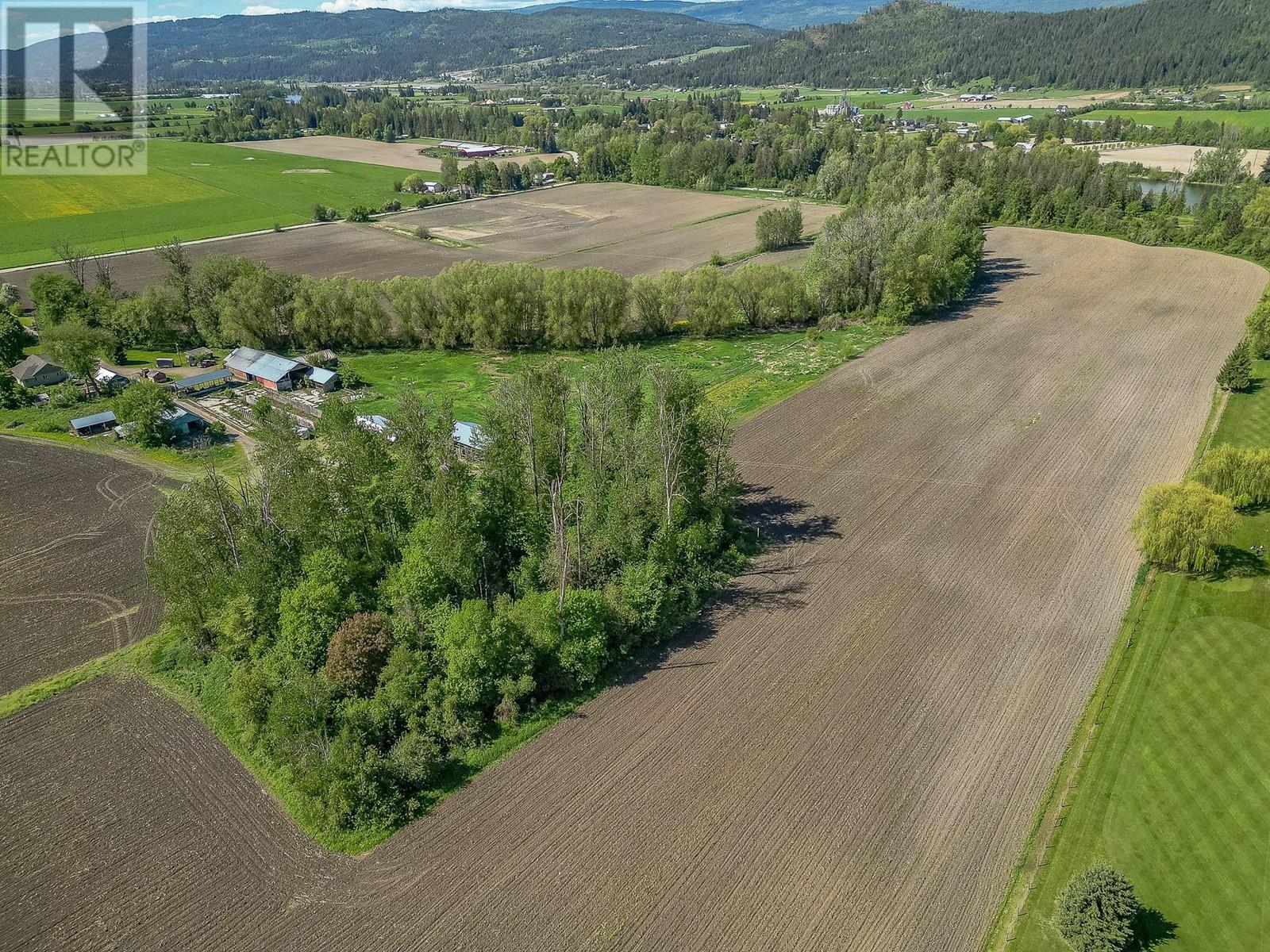 51 Monks Rd, North Okanagan F, BC V0E 1Y0
