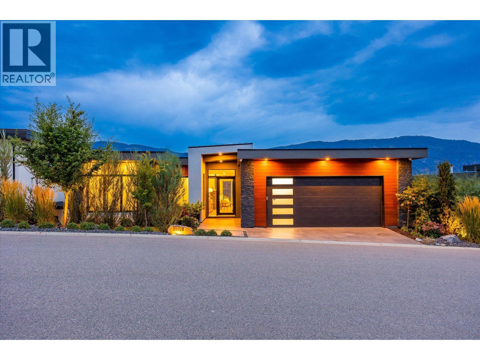 3572 Wild Rose Rd, Kelowna, BC V1V 3G1