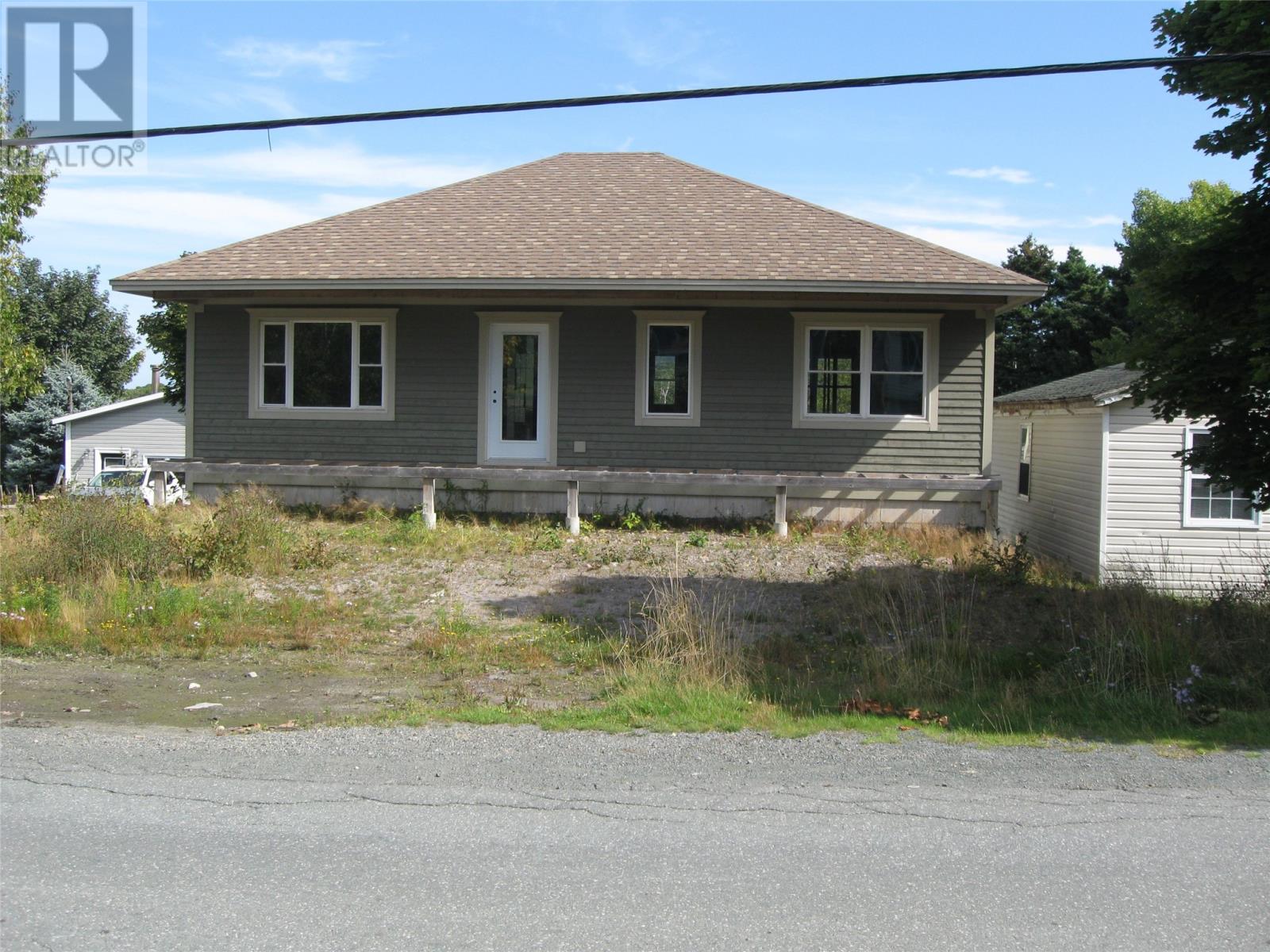 30 Chamberlains Rd, Conception Bay South, NL A1W 5E9
