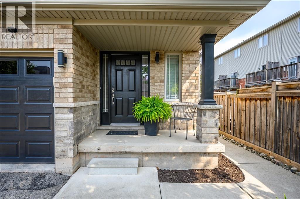 69 Escarpment Dr, Hamilton, ON L8E 5G9