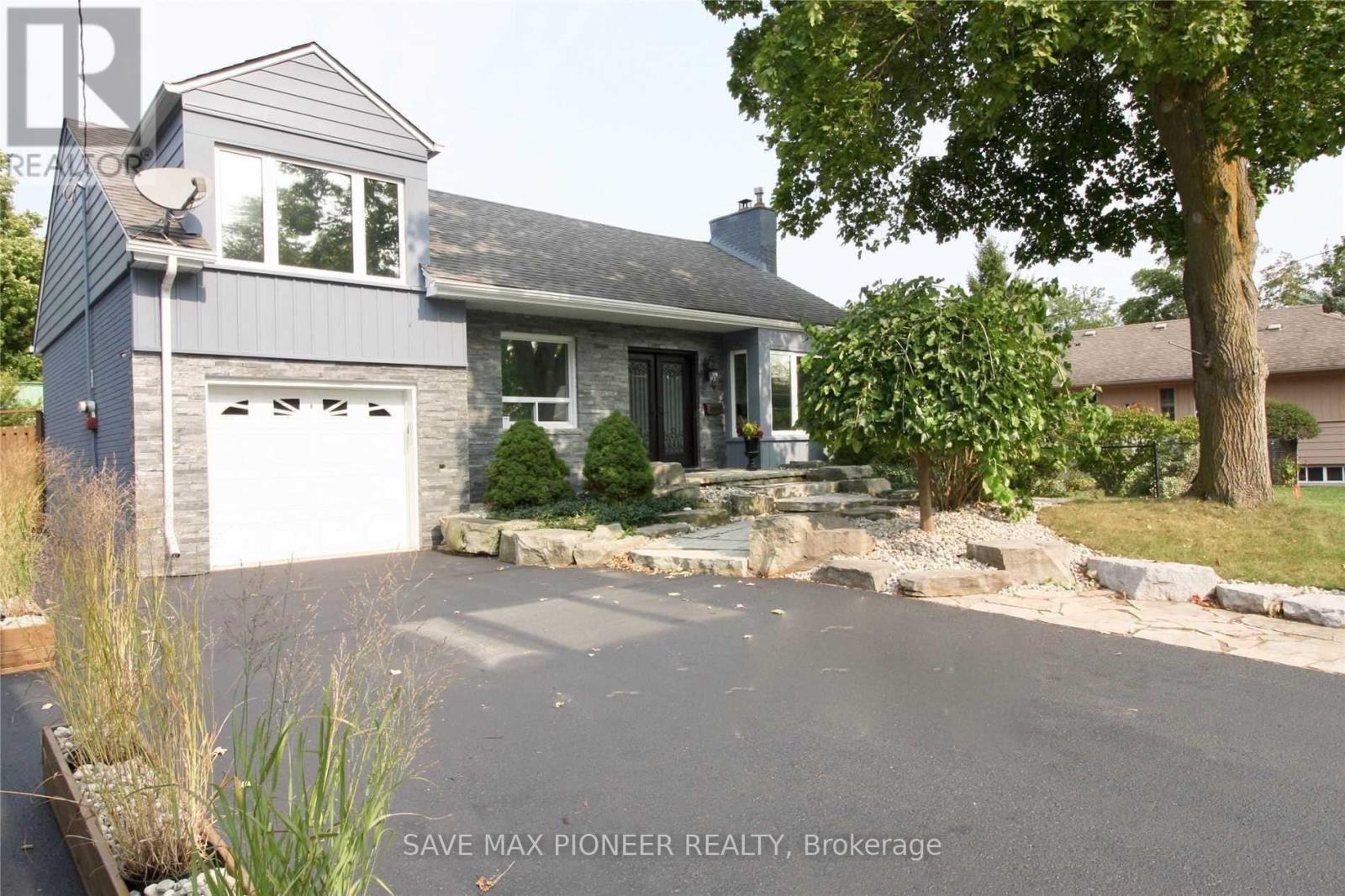 5 Parkview Blvd, Halton Hills, ON L7G 2Y2