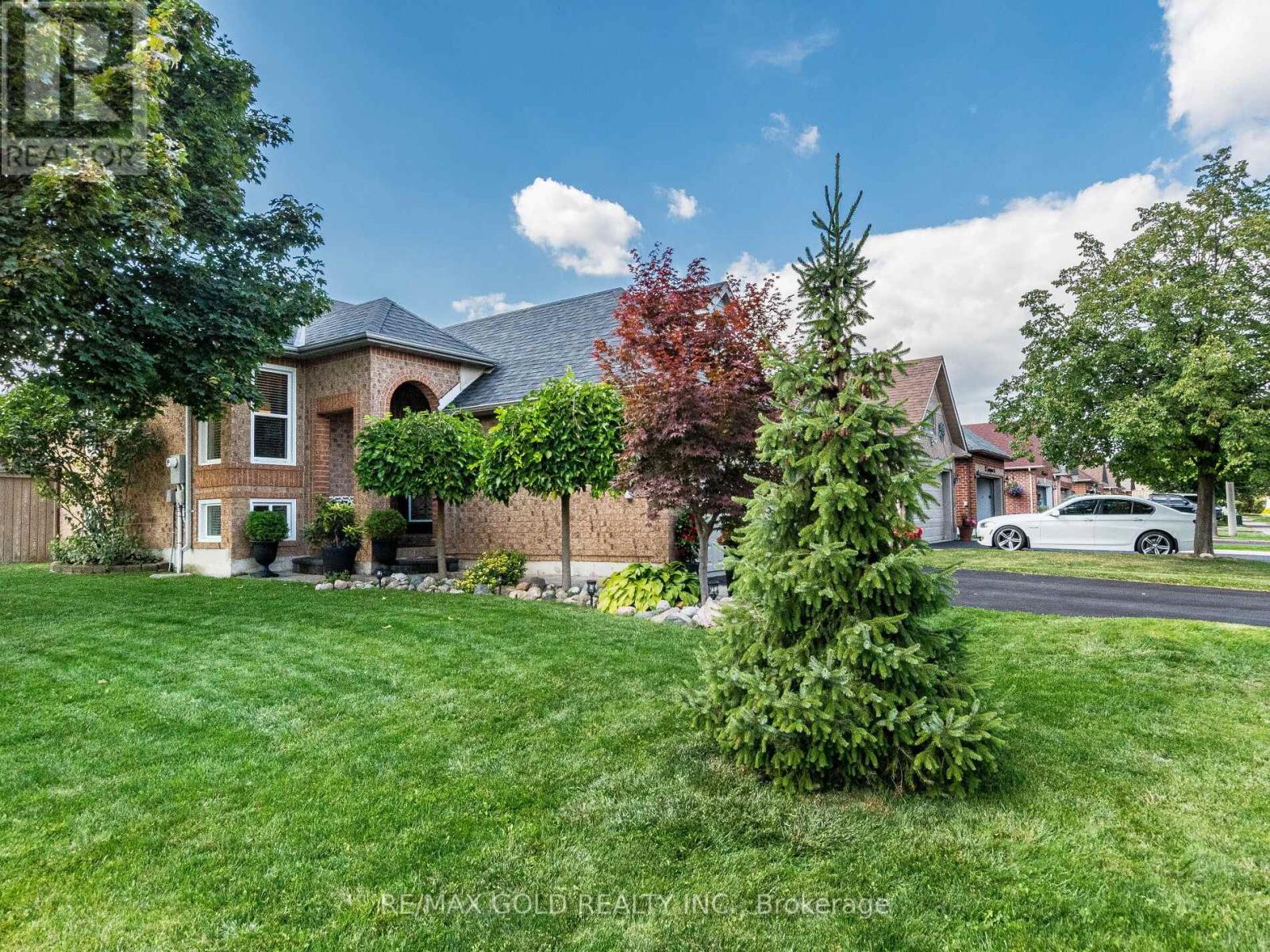 98 Springview Dr, Brampton, ON L6X 4L1