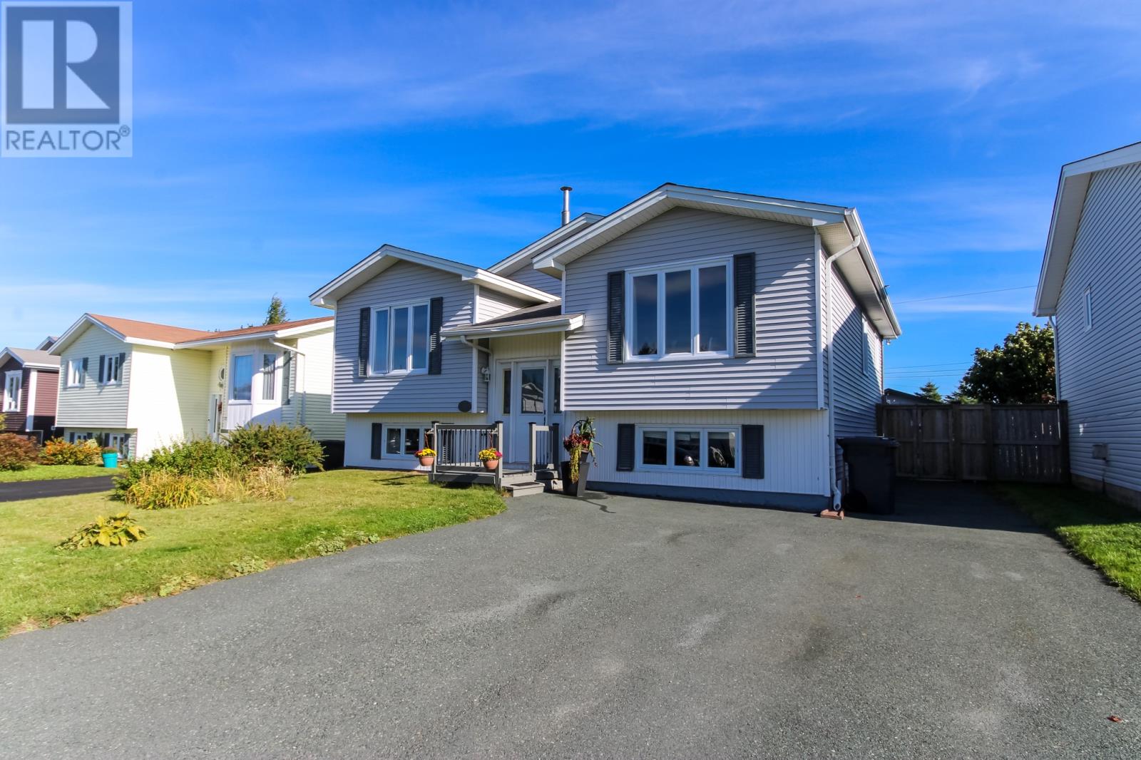 31 Sauve St, Mount Pearl, NL A1N 4K6