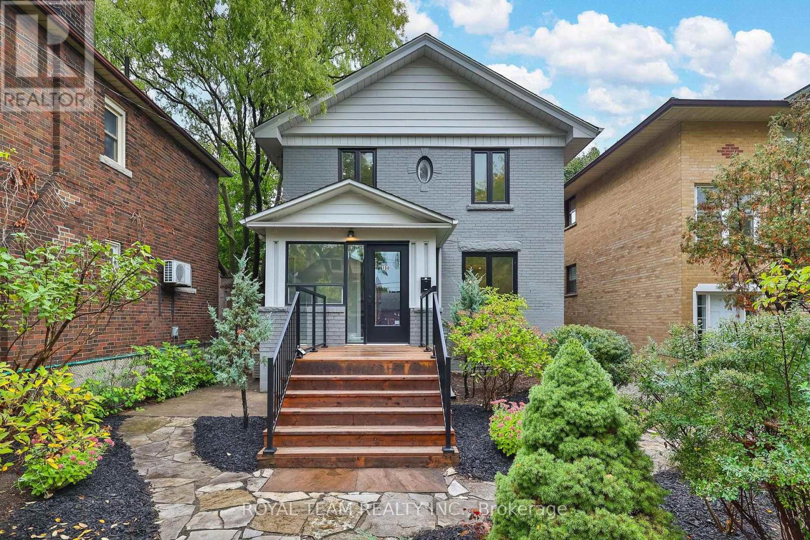 150 St Johns Rd, Toronto, ON M6P 1T9
