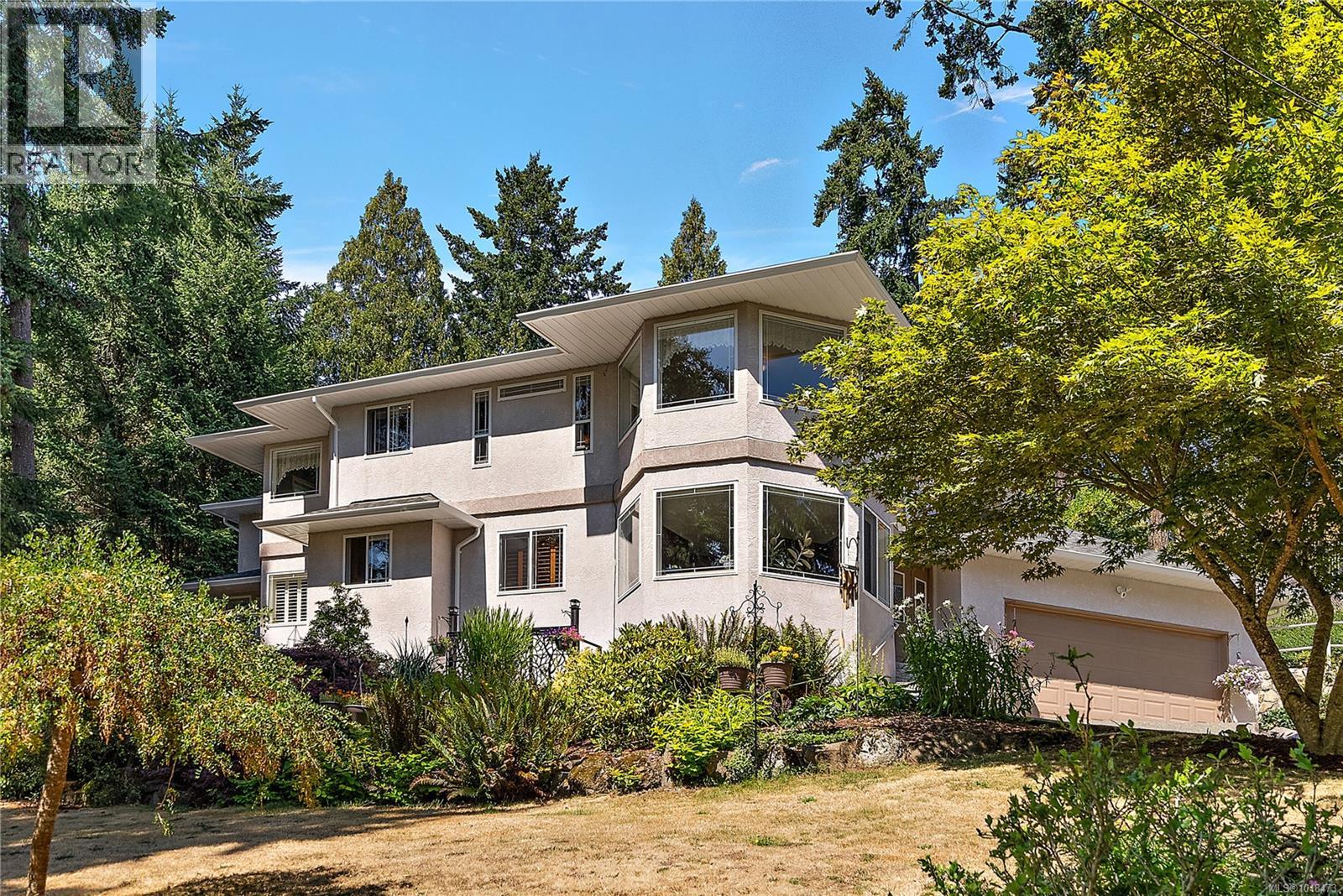 2250 Tryon Rd, North Saanich, BC V8L 5H7