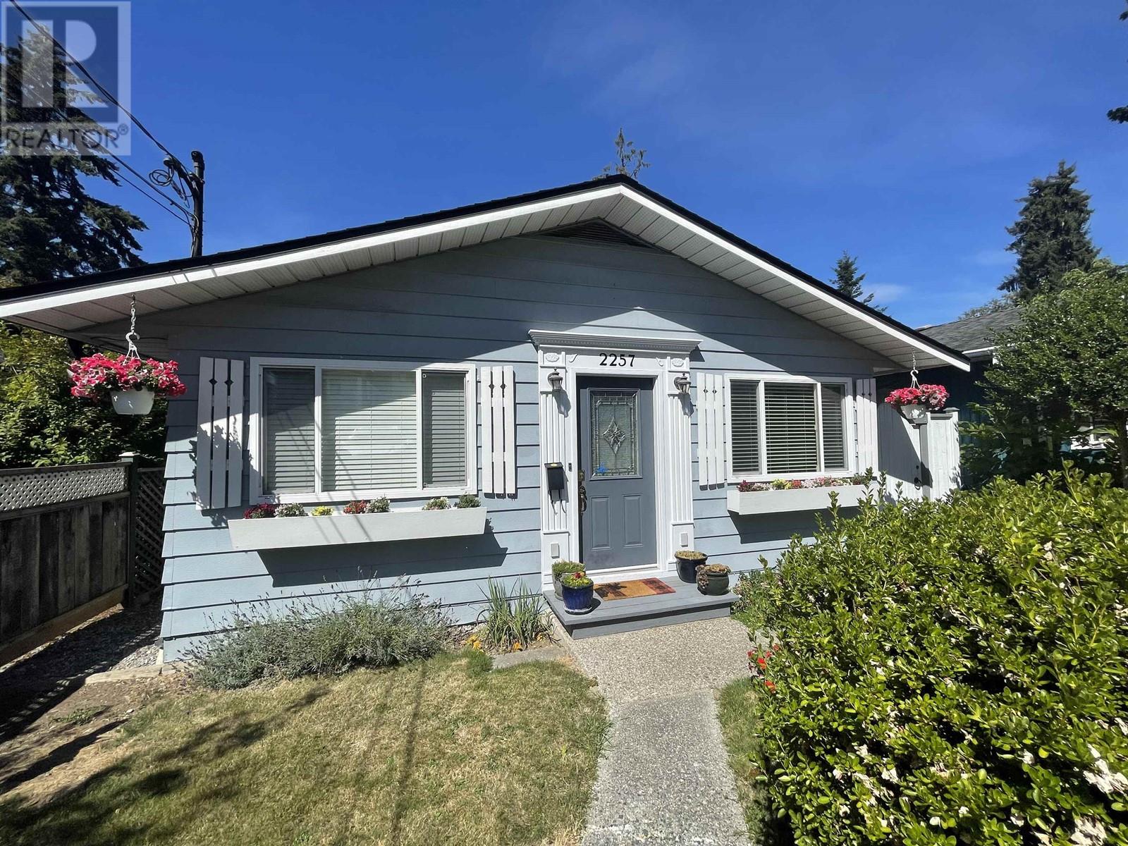 2257 Hawthorne Ave, Port Coquitlam, BC V3C 1W7