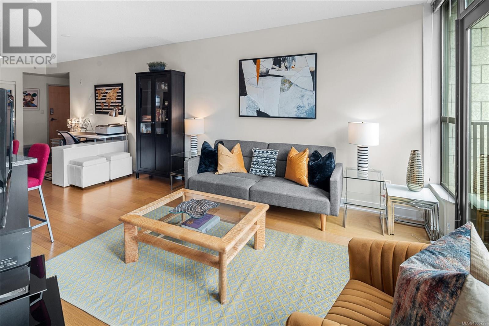 760 Johnson St Unit 303 St, Victoria, BC V8W 0A4