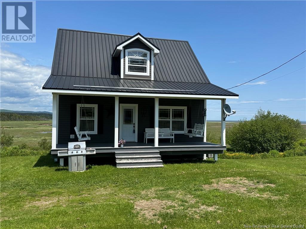 23 W Quaco Rd, West Quaco, NB E5R 1M5
