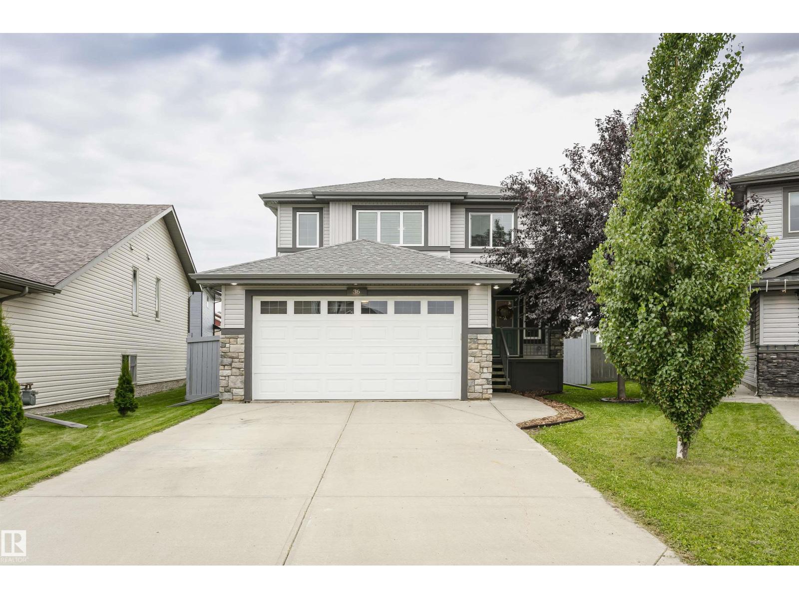 36 Southbridge Dr, Calmar, AB T0C 0V0