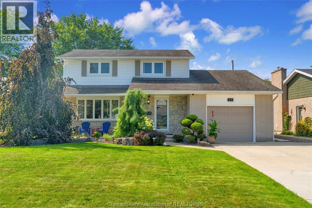 33 Sylvester Dr, Chatham, ON N7M 2B7