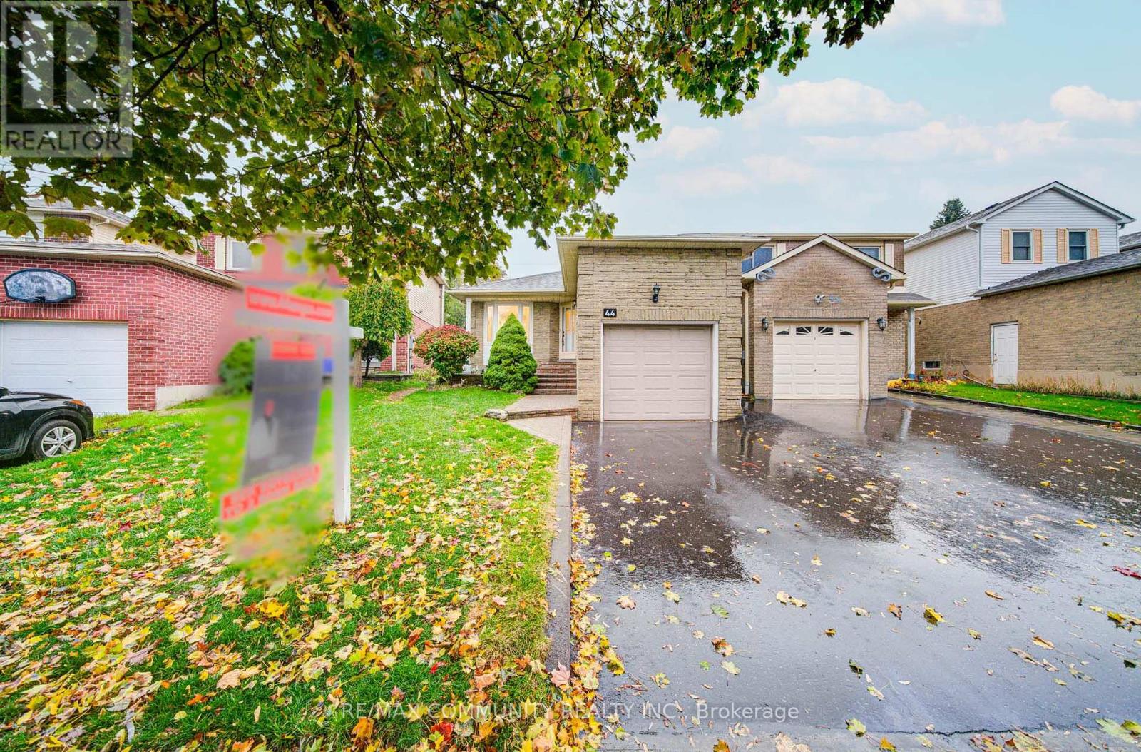 44 Angus Dr, Ajax, ON L1S 5C3