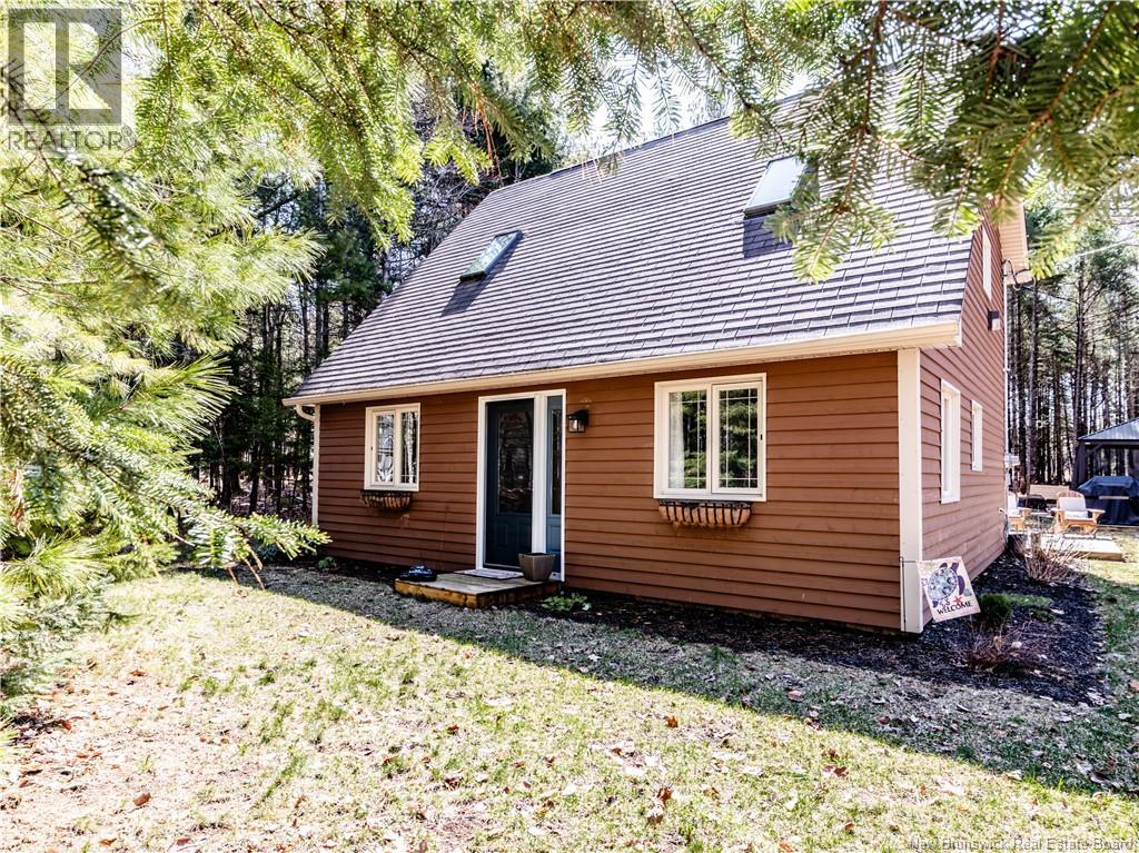 129 Doray Chalets Rd, Childs Creek, NB E4W 2N4
