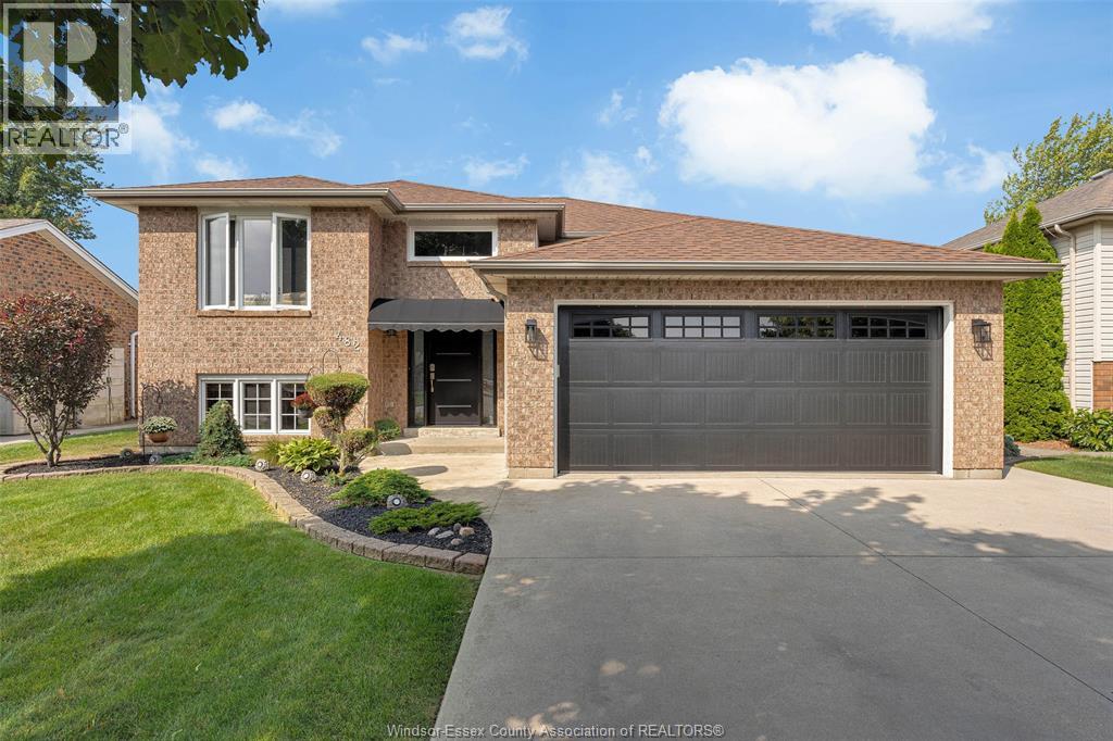 482 Thorn Rdg, Amherstburg, ON N9V 3X4