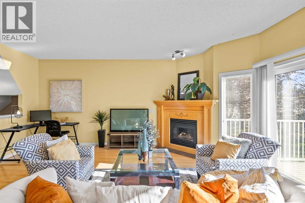 147 Hampstead Grn NW, Calgary, AB T3A 6H1