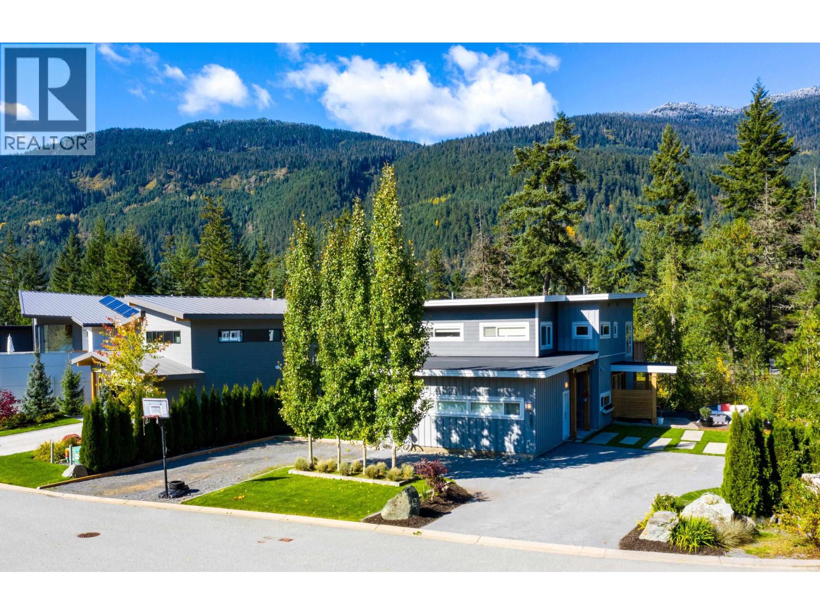 1087 Madeley Pl, Whistler, BC V8E 0K6