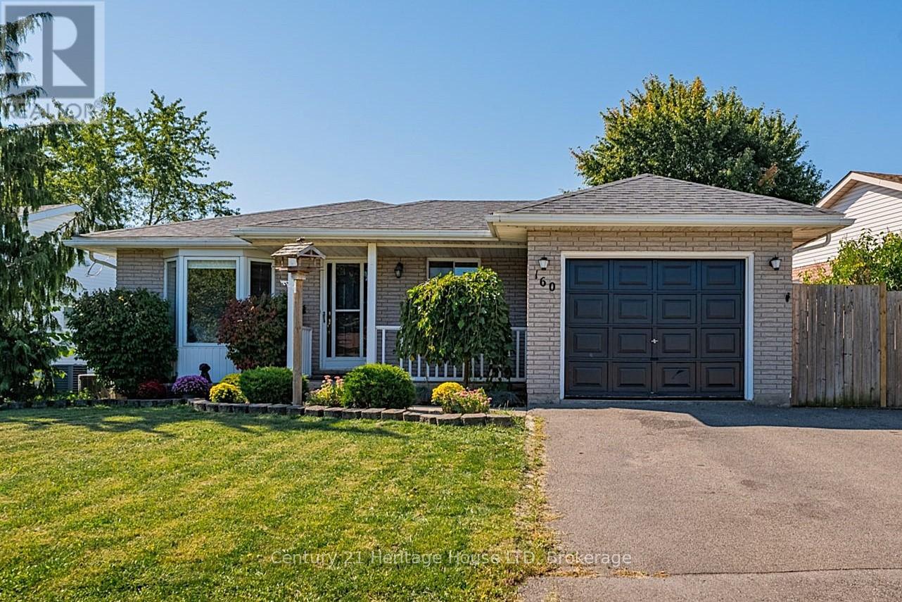 160 Northwood Dr, Welland, ON L3C 6V9