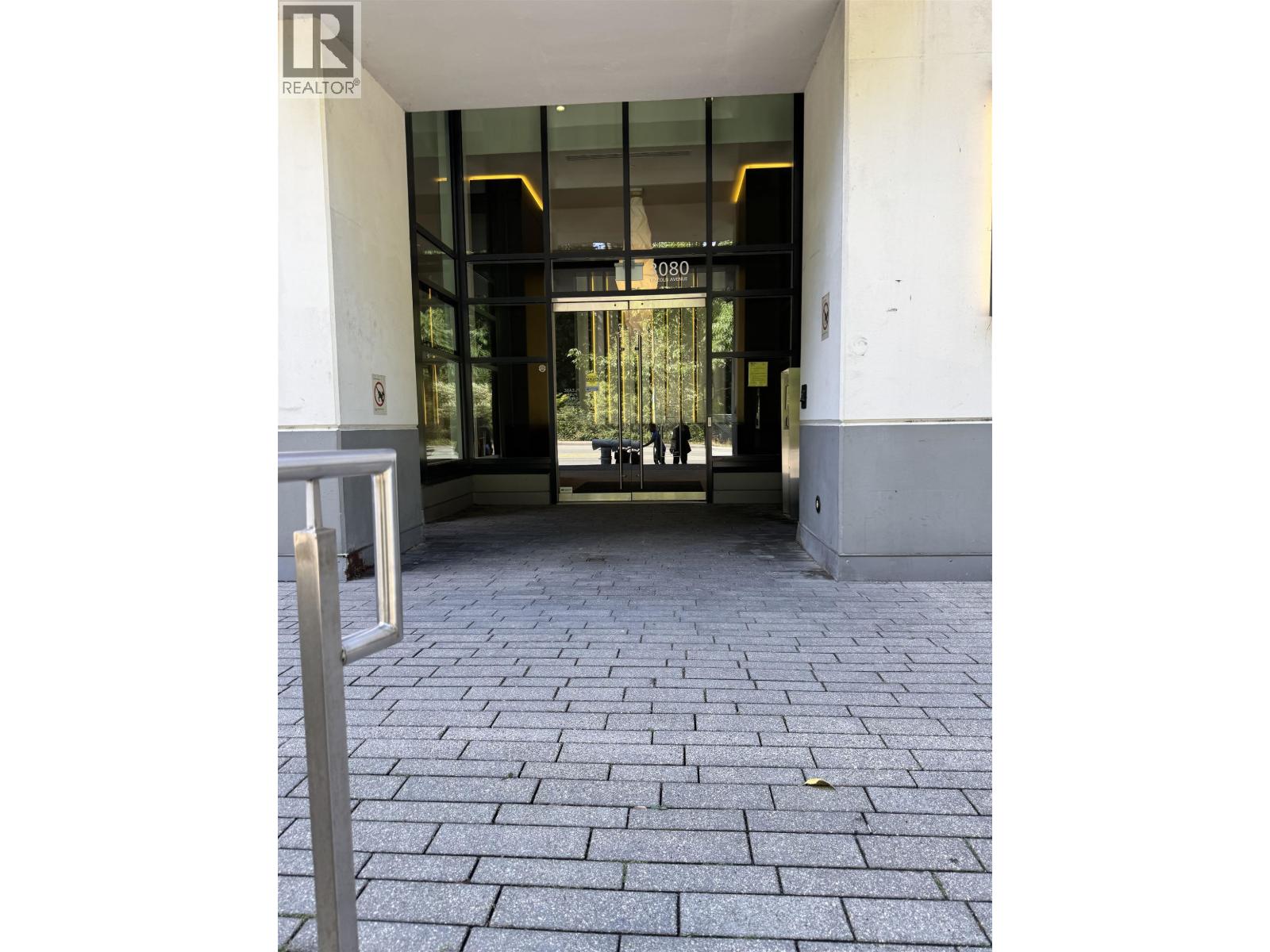 3080 Lincoln Avenue Unit 3707, Coquitlam, BC V3B 0L9