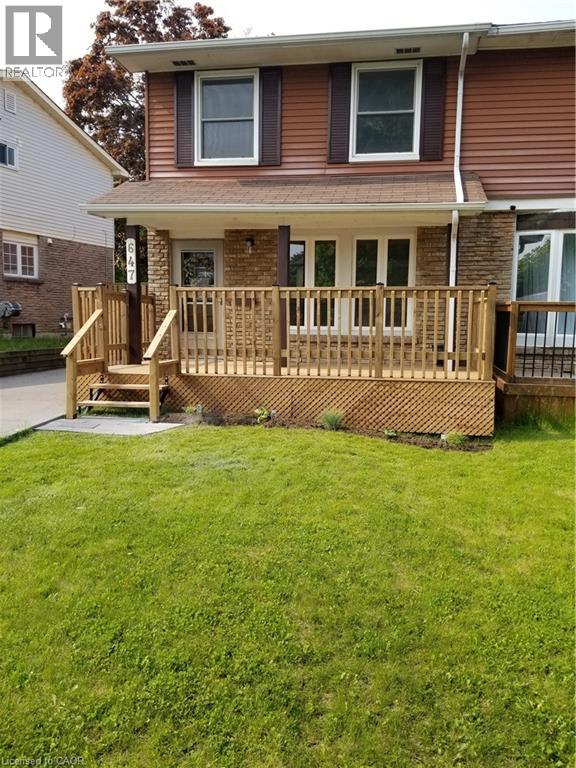 647 Balsam Cres, Oshawa, ON L1J 6A1