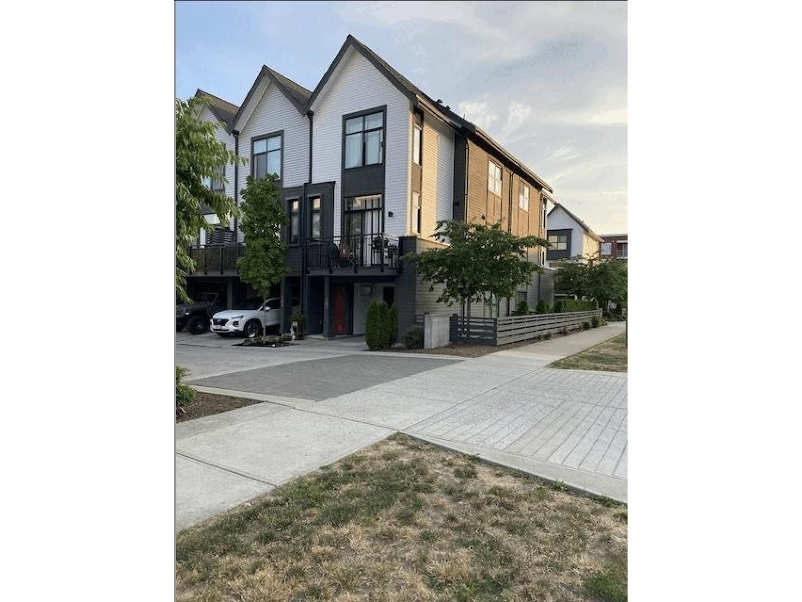 17578 57a Avenue Unit 103, Surrey, BC V3S 7V2