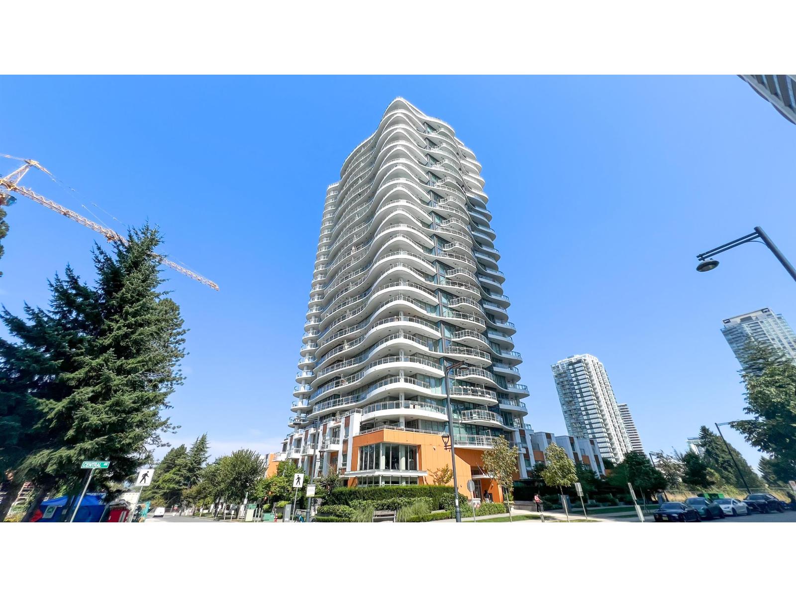 13303 Central Avenue Unit 1905, Surrey, BC V3T 0K6