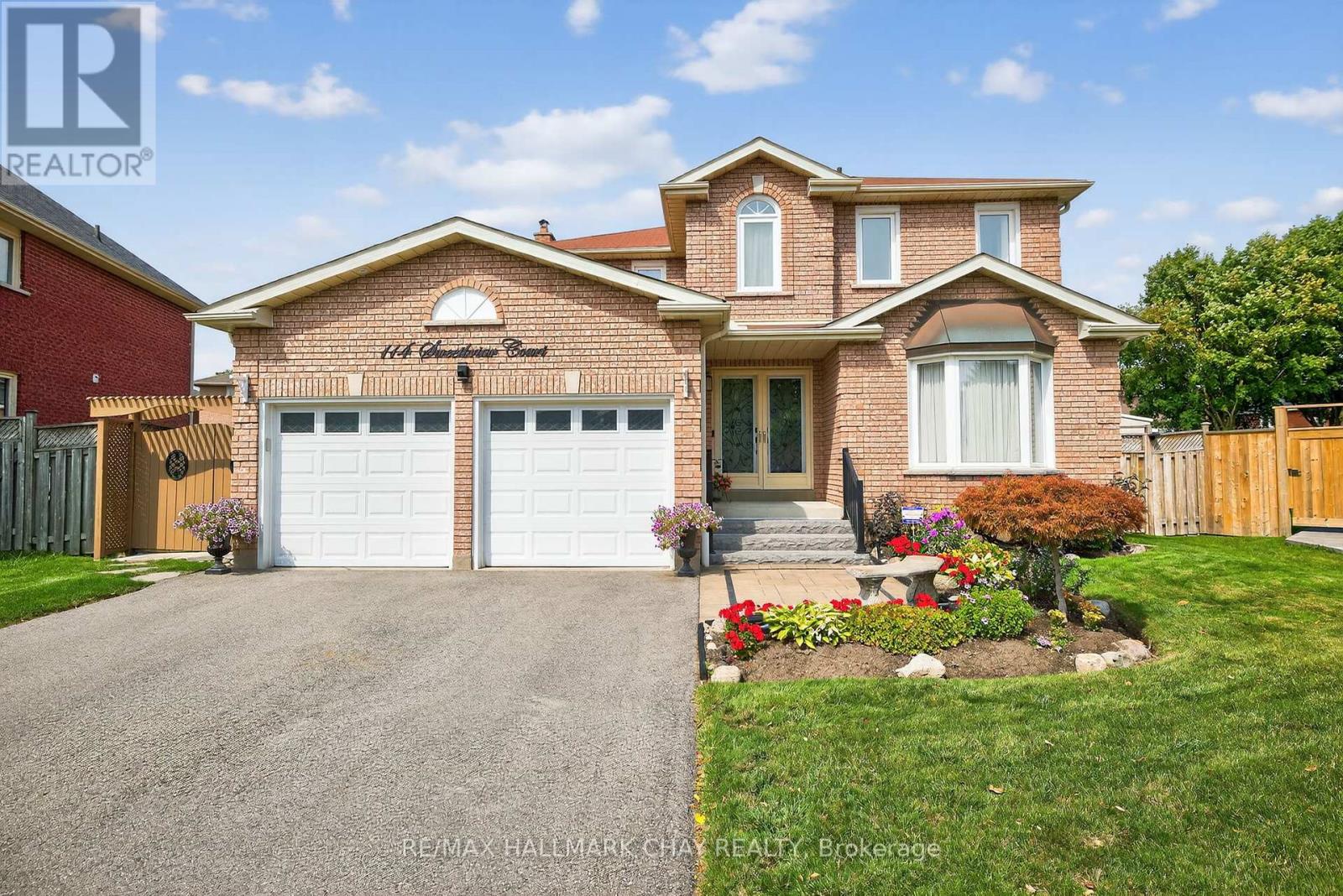 114 Sweetbriar Ct, Pickering, ON L1V 6R2