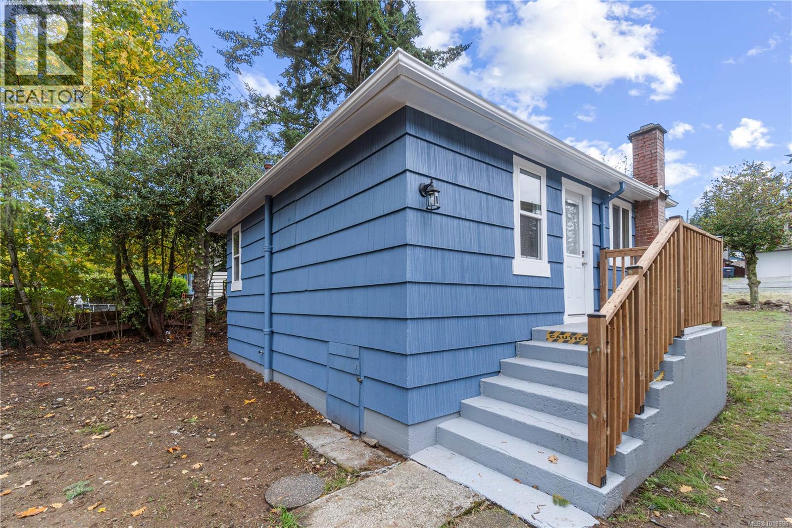 656 Lambert Ave, Nanaimo, BC V9R 3N8