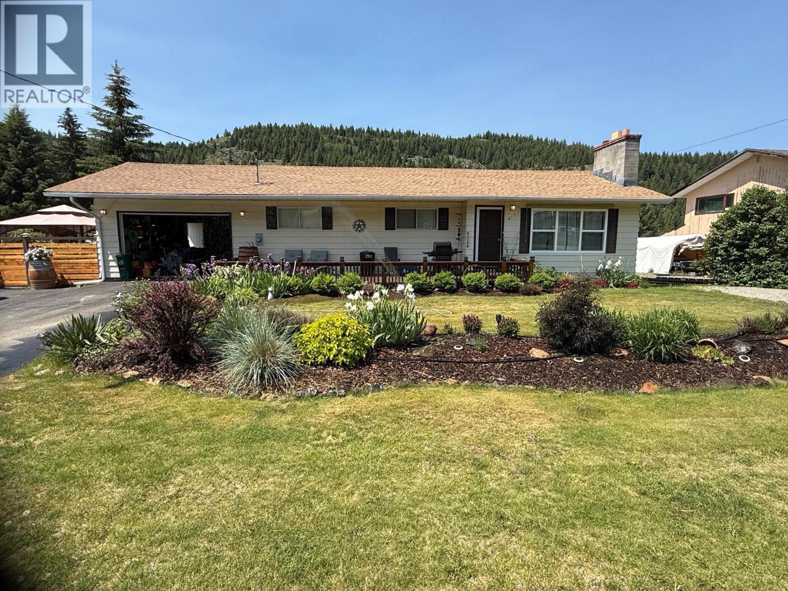 817 N Kimberley St, Greenwood, BC V0H 1J0