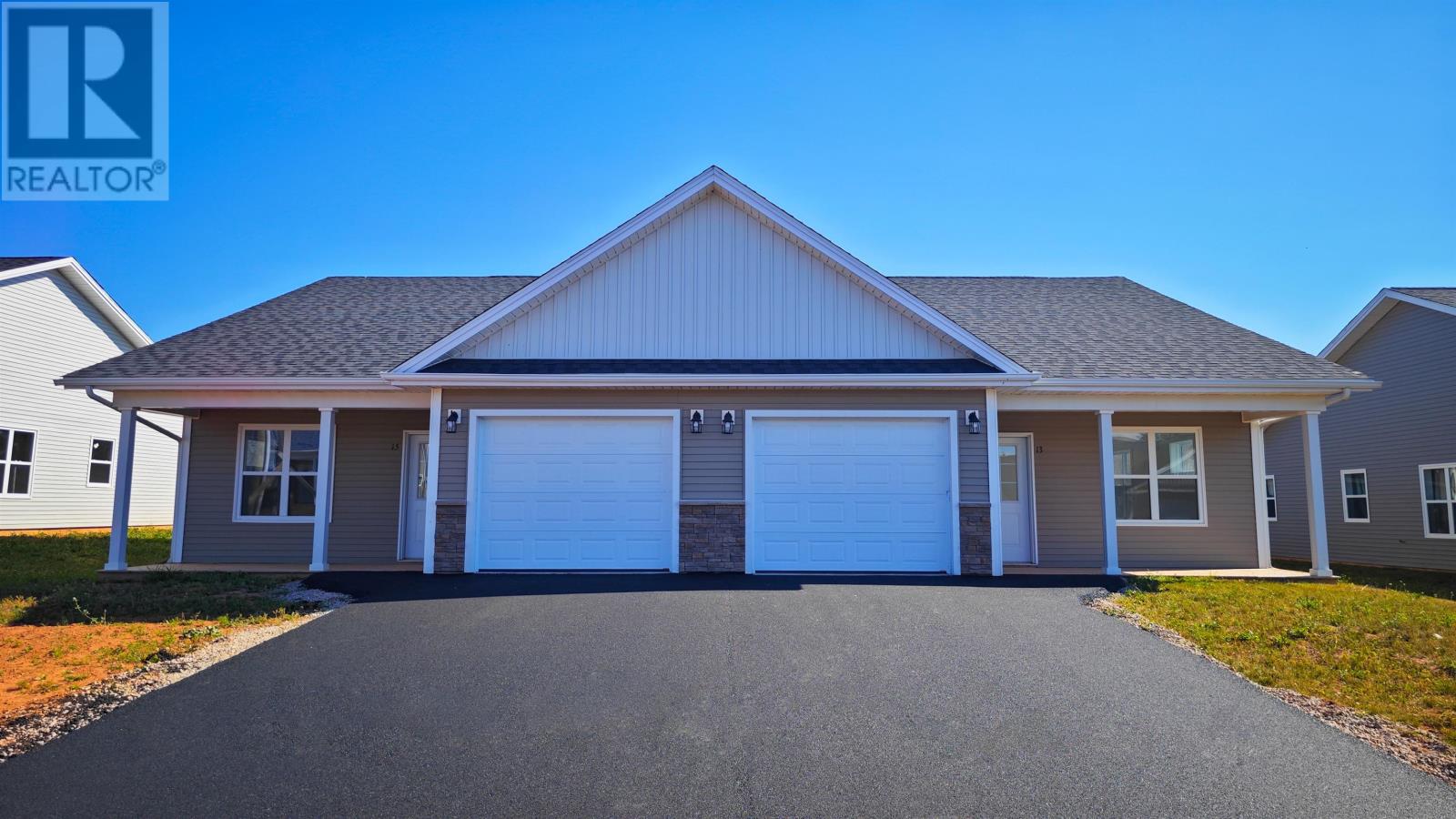 13-15 Aidan St, Charlottetown, PE C1E 3P9
