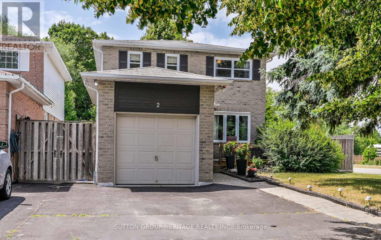 2 Frazer Rd, Ajax, ON L1S 4B1