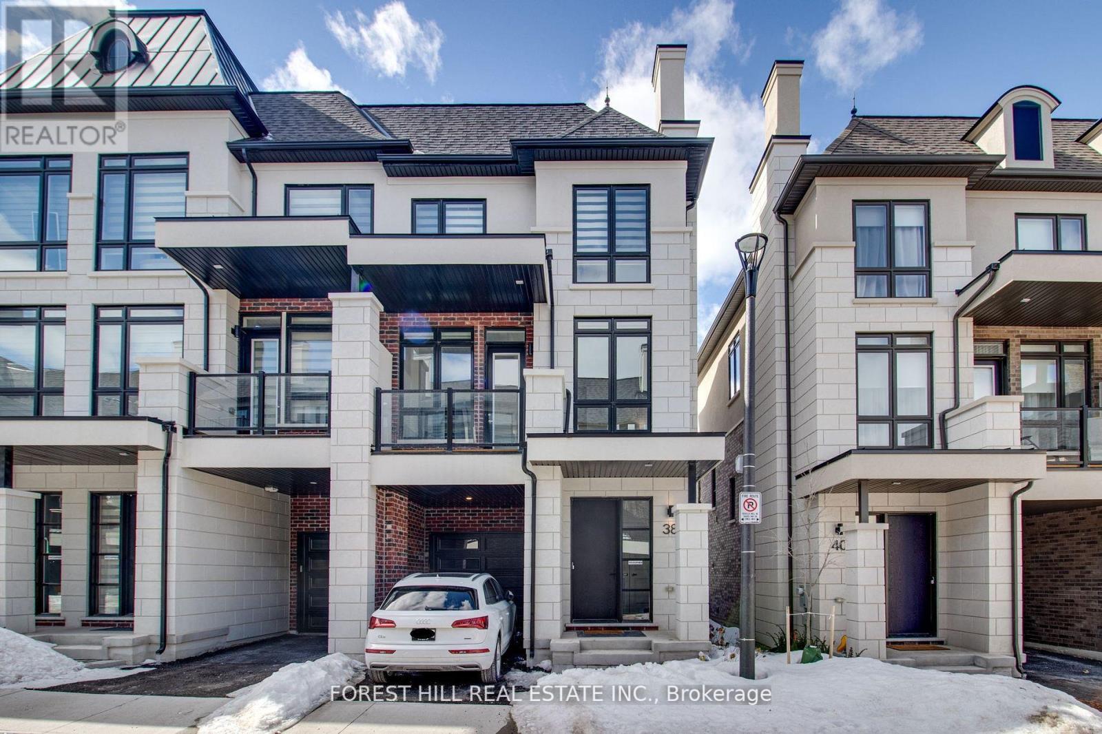 38 Chiara Rose Ln, Richmond Hill Oak Ridges, ON L4E 1L4
