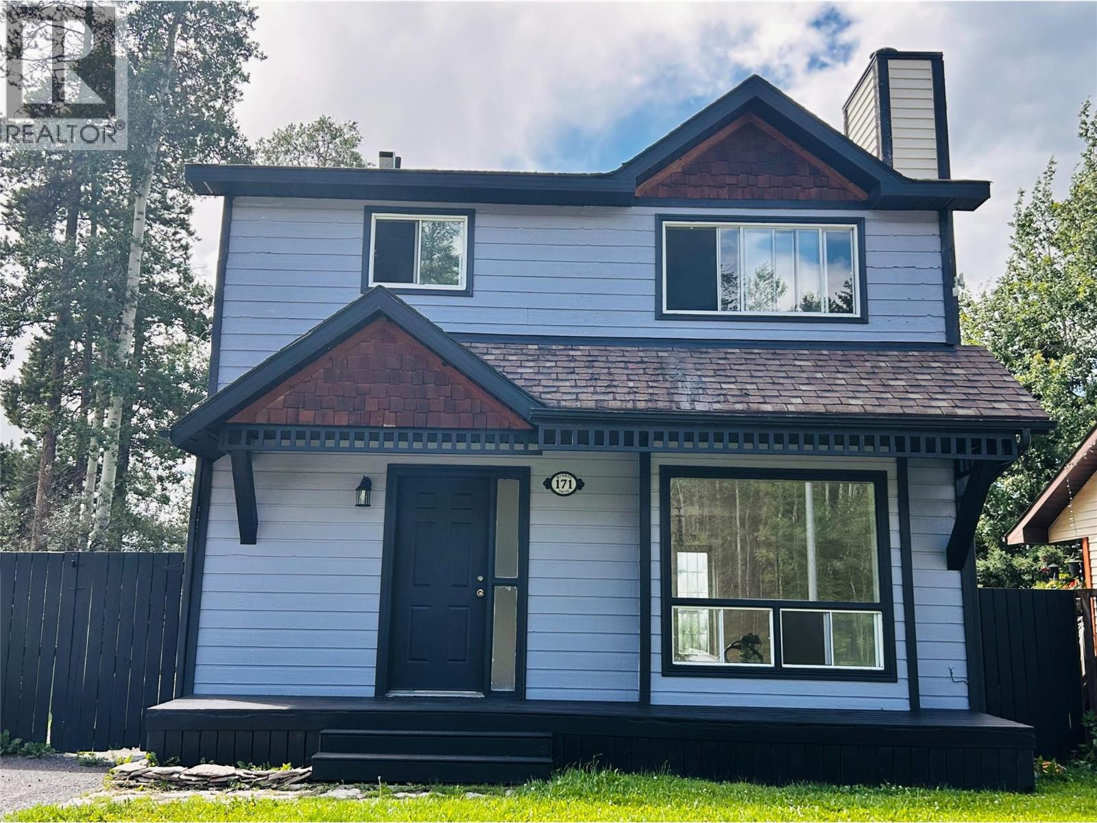 171 Murray Dr, Tumbler Ridge, BC V0C 2W0