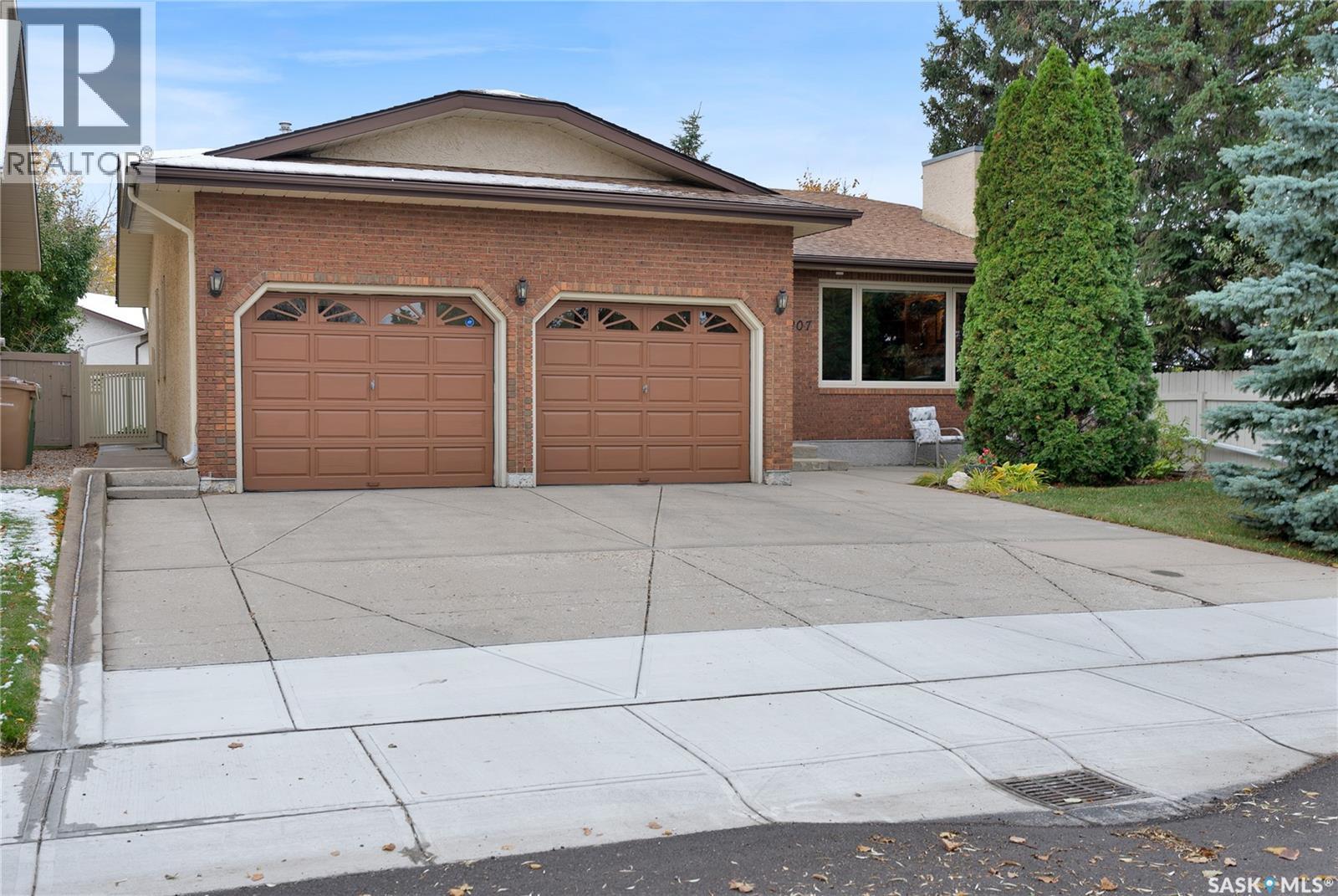 3207 Phaneuf Cres E, Regina, SK S4V 1V2