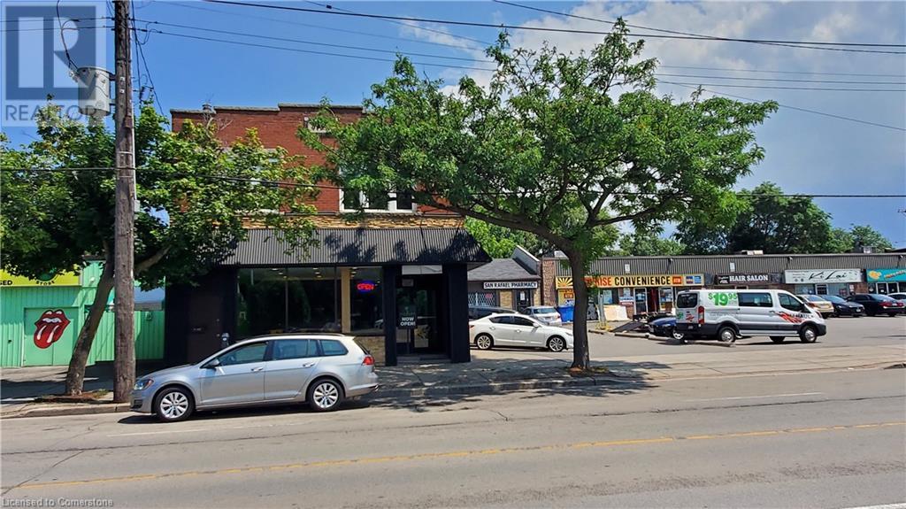 146-148 Ottawa St N, Hamilton, ON L8H 3Z3