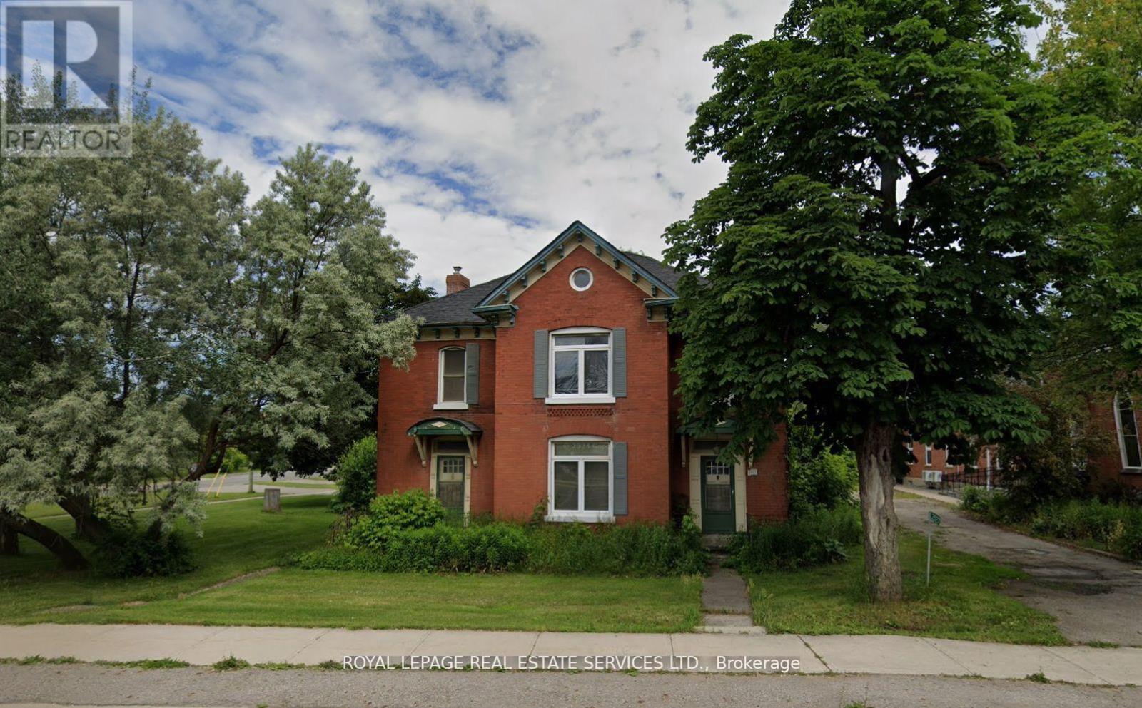 2527 Dundas St W, Oakville, ON L6M 0R4