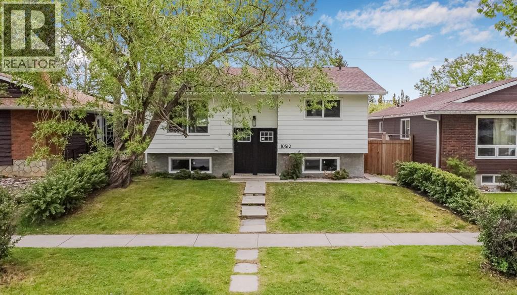10512 Oakfield Dr SW, Calgary, AB T2W 2A9