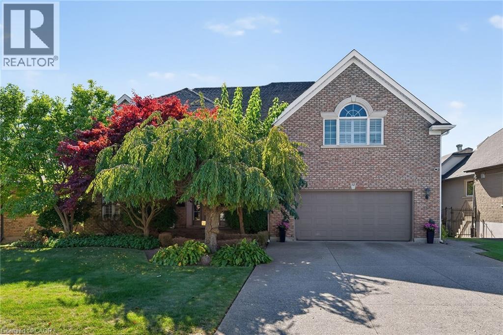 112 Jerome Park Dr, Hamilton, ON L9H 6H3