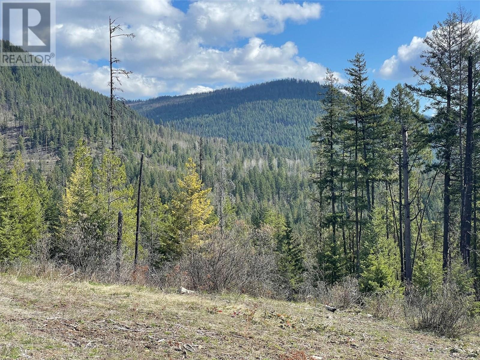 Vincent Road, Wynndel, BC V0B 1G8