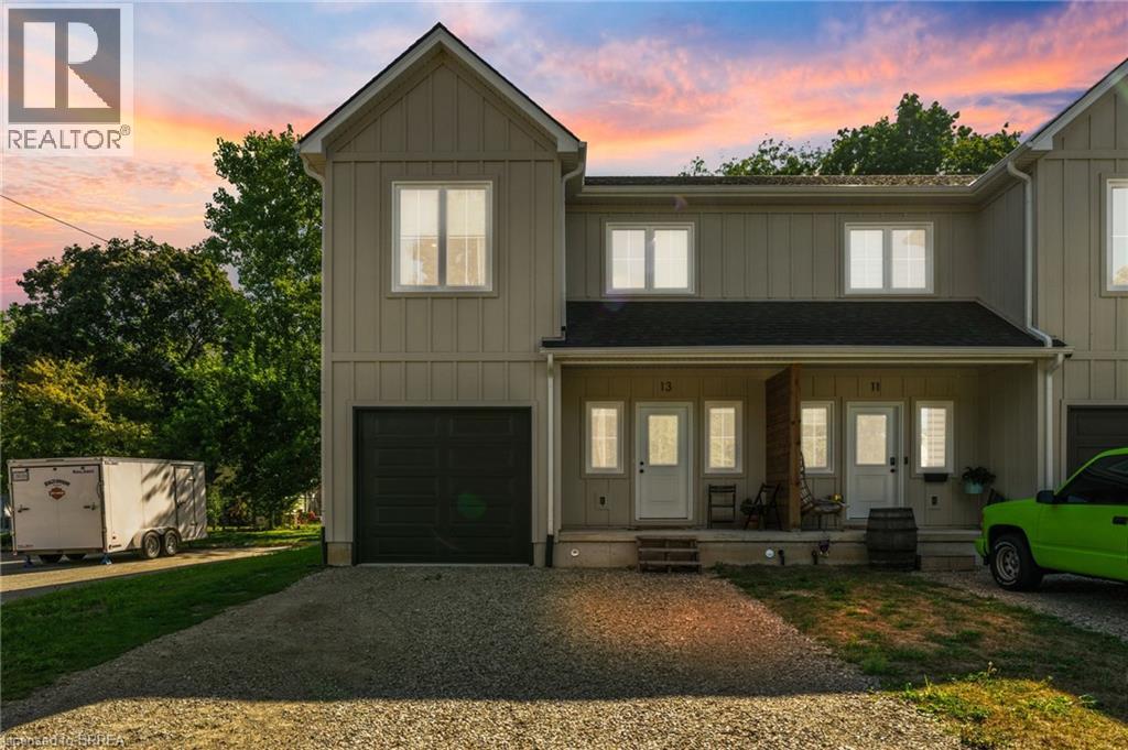 13 Linden St, Aylmer, ON N5H 0B8