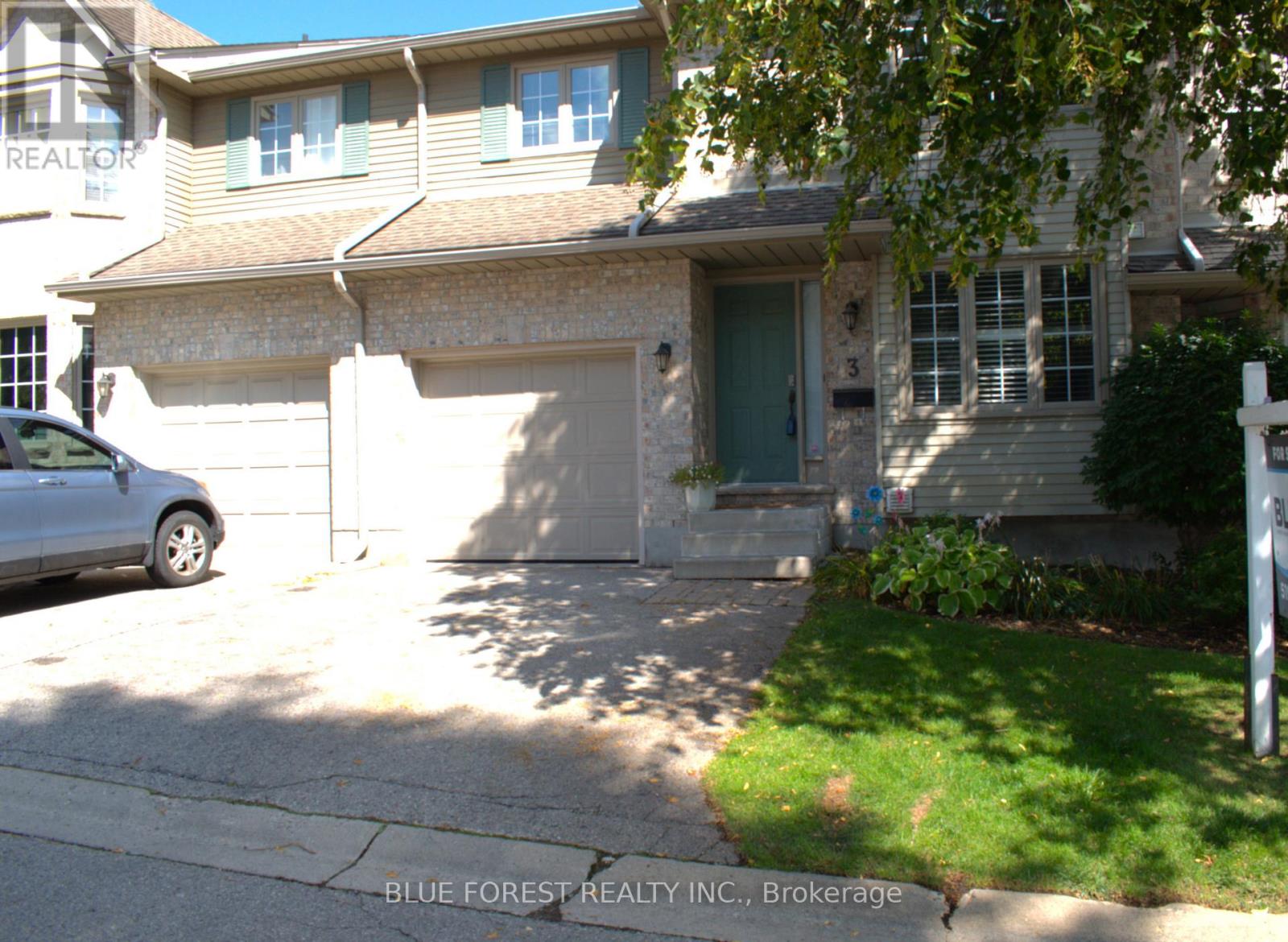 3 410 Ambleside Dr, London, ON N6G 4Y3