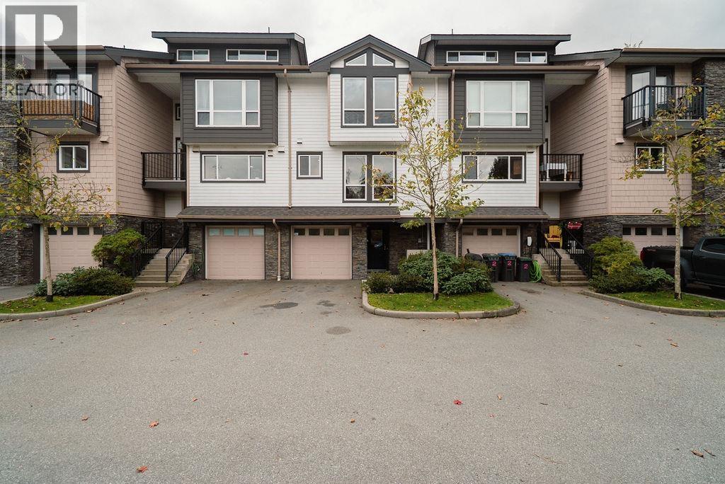 1233 Main Street Unit 3, Squamish, BC V8B 0P7