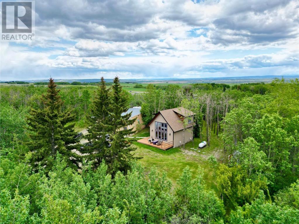 33131 Meskanaw Rd, Cochrane, AB T4C 0B6