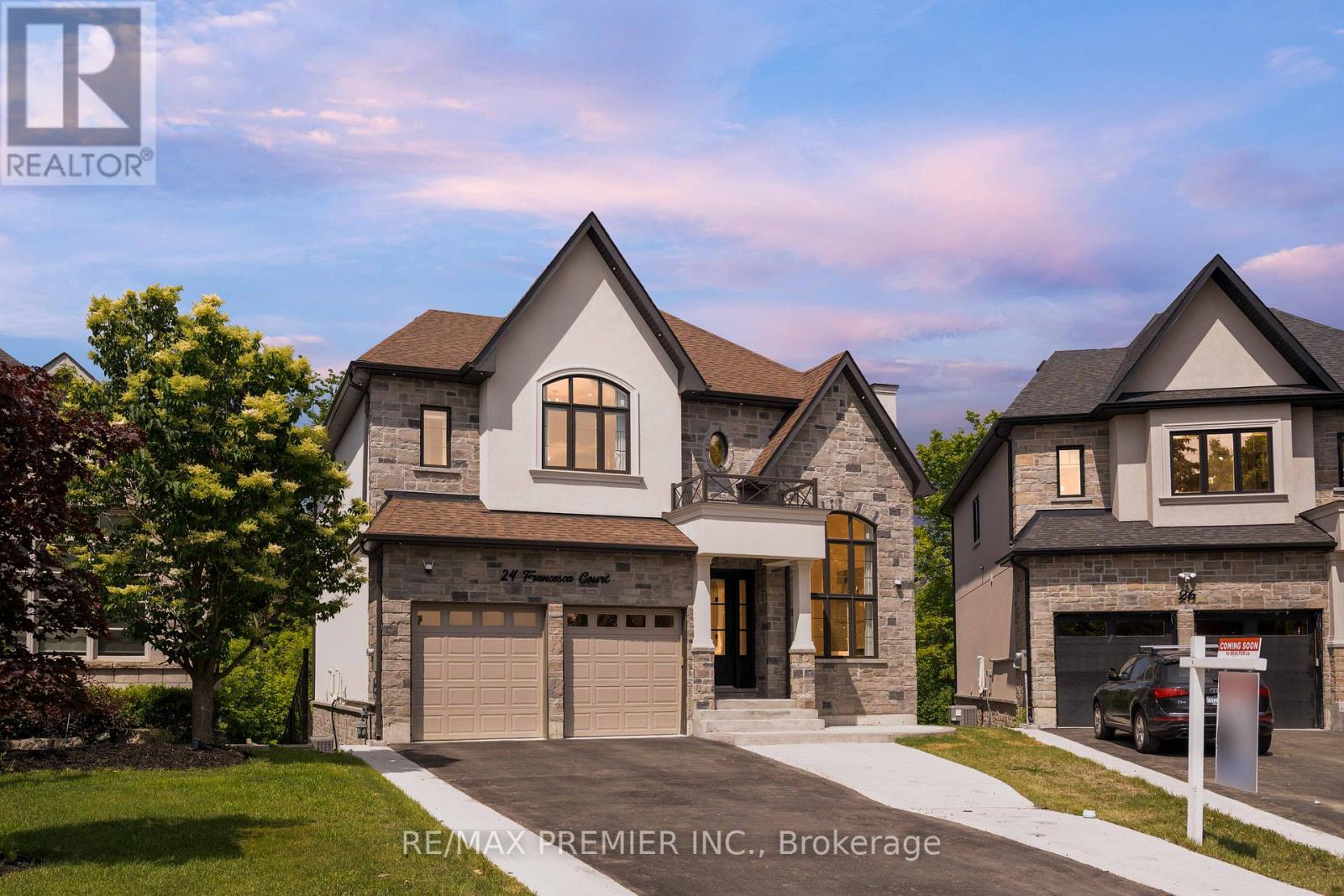 24 Francesca Ct, Vaughan, ON L4L 9L2