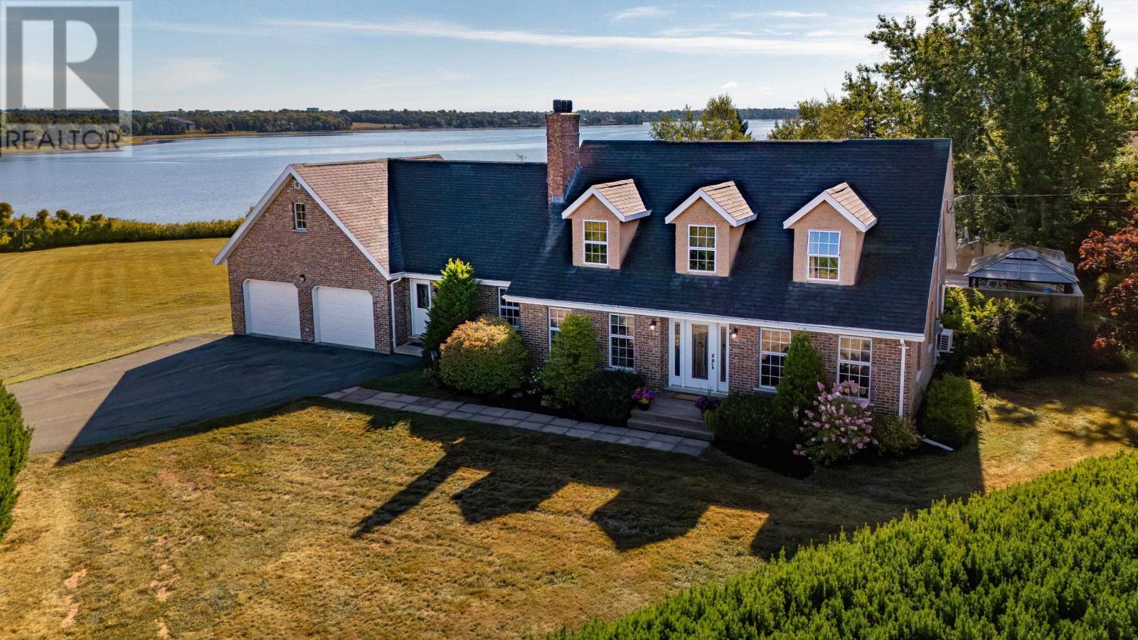 138 Cathy Dr, Cornwall, PE C0A 1H0