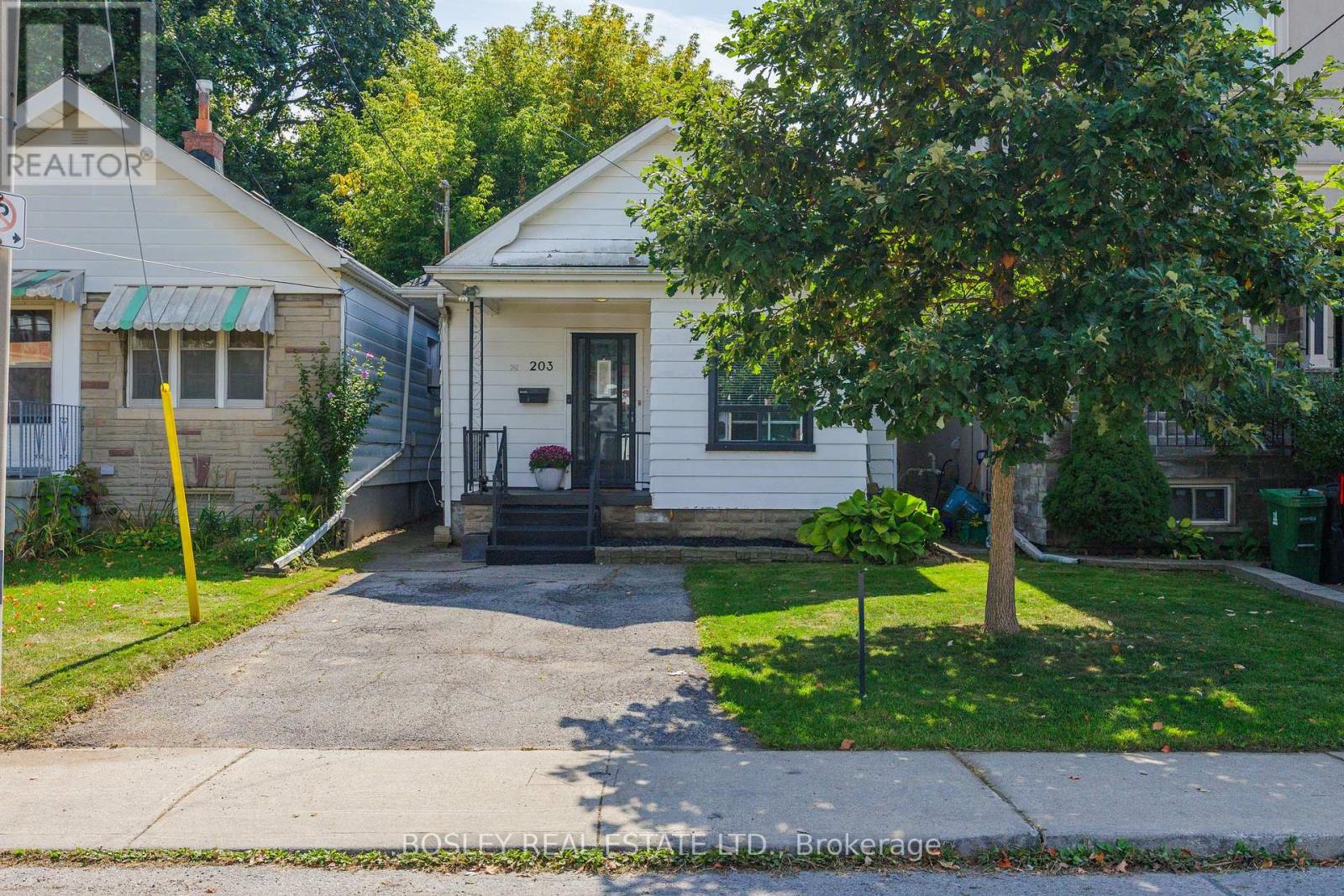 203 Virginia Ave, Toronto, ON M4C 2T6