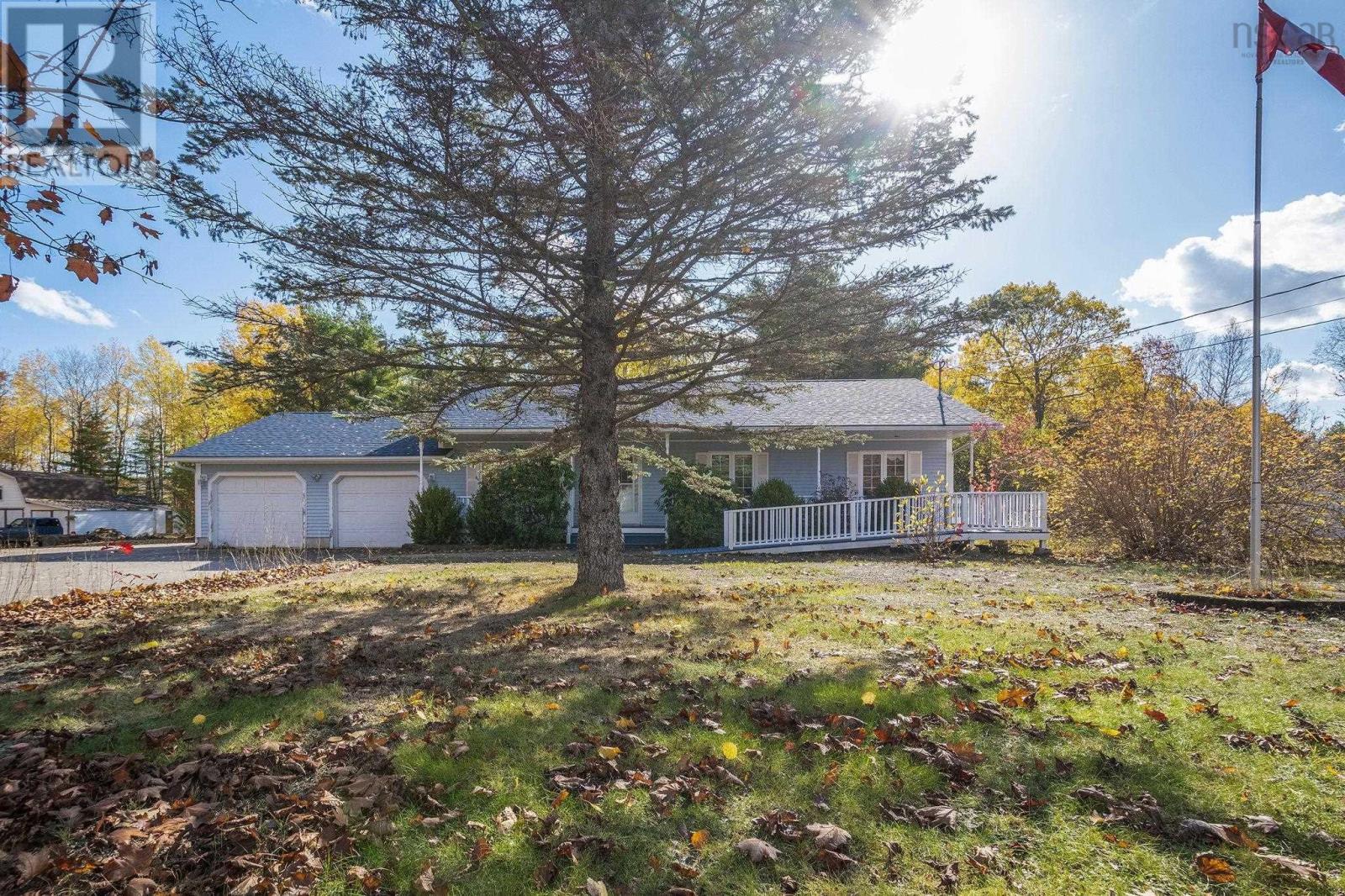 92 Hall Rd, South Greenwood, NS B0P 1R0