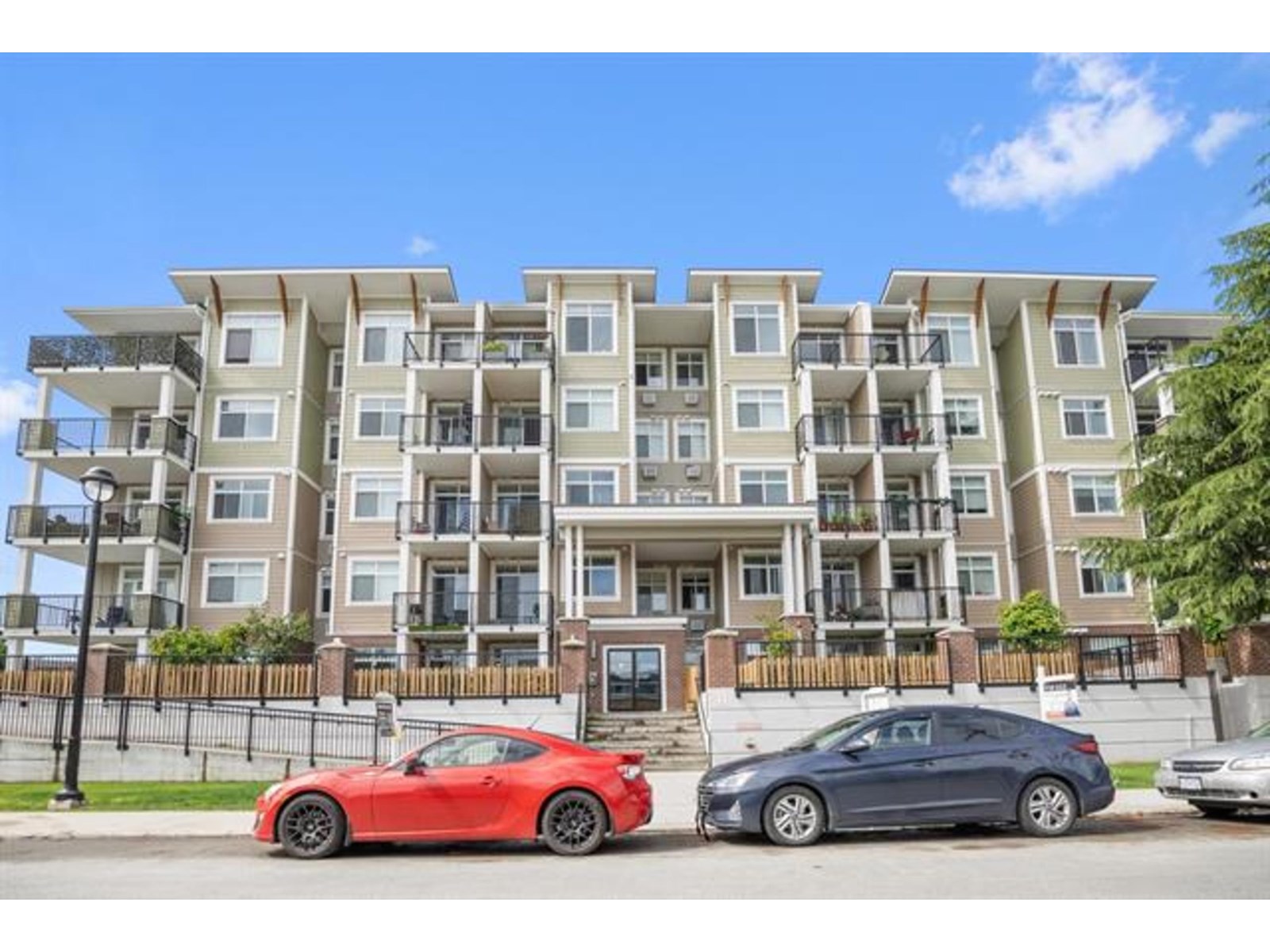 20696 Eastleigh Crescent Unit 517, Langley, BC V3A 0M3