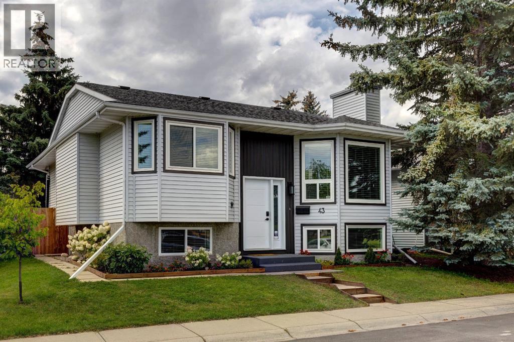 43 Mckinley Way SE, Calgary, AB T2Z 1V6